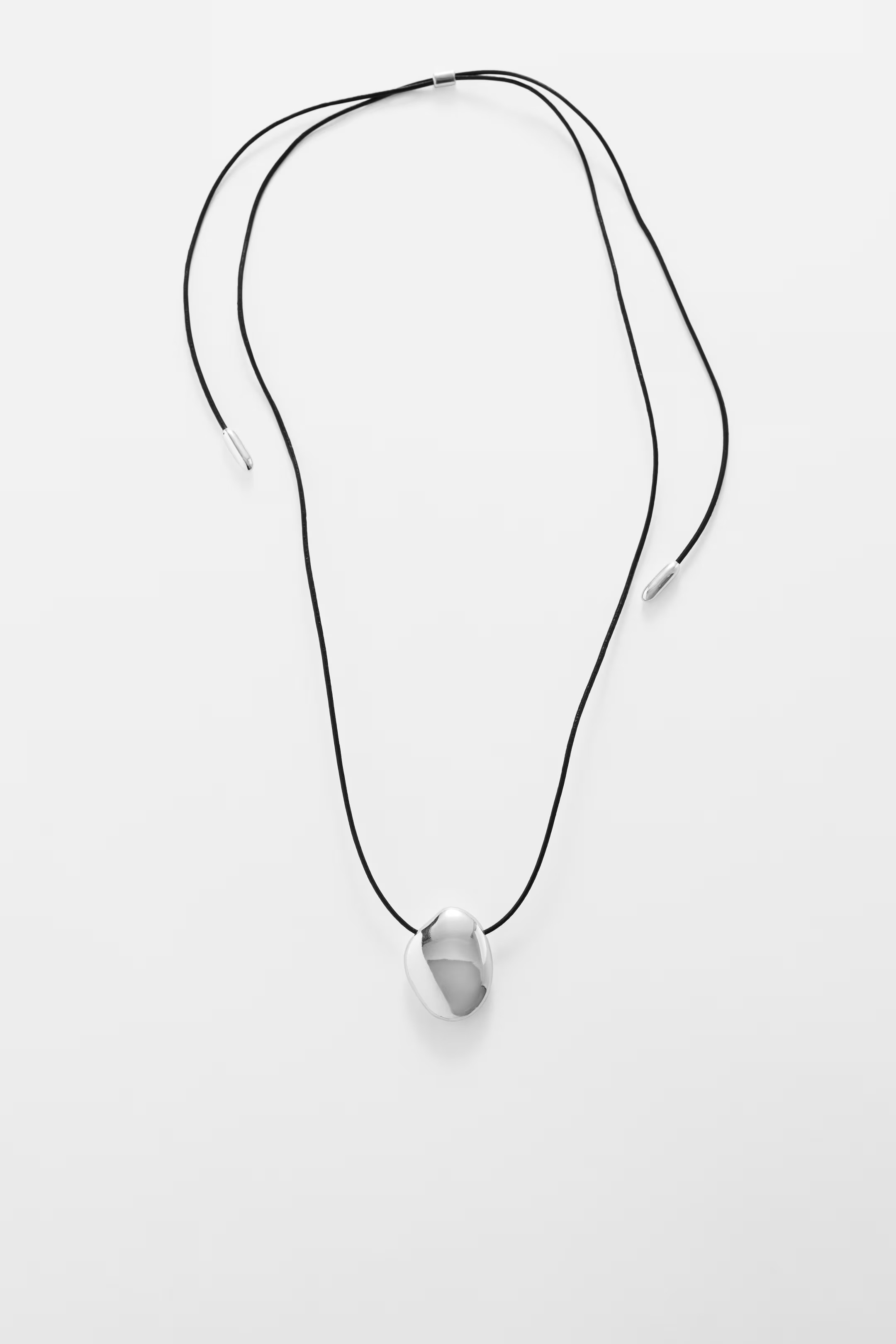 Sculptural Pendant Cord Necklace | H&M (UK, MY, IN, SG, PH, TW, HK)
