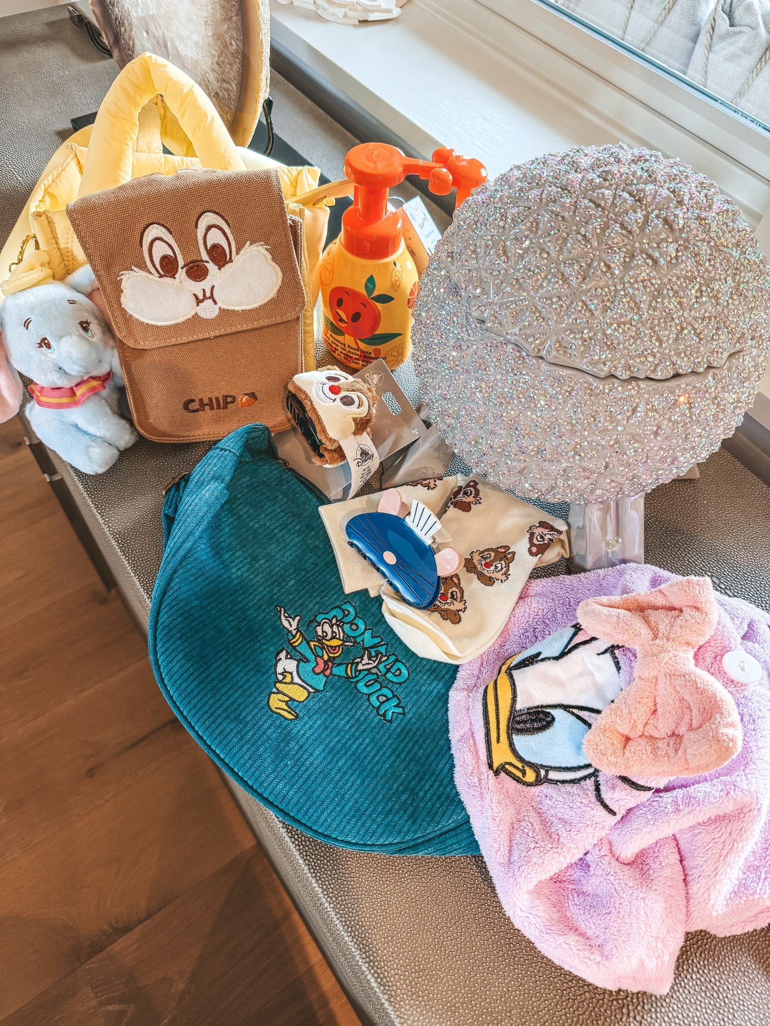 Disney park finds ! 