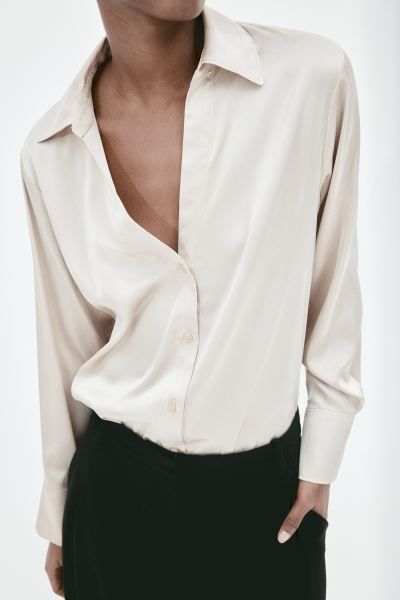 V-neck Blouse - V-neck - Long sleeve - Light beige - Ladies | H&M US | H&M (US + CA)