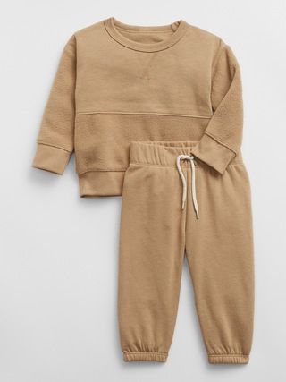 babyGap Fleece Outfit Set | Gap Factory