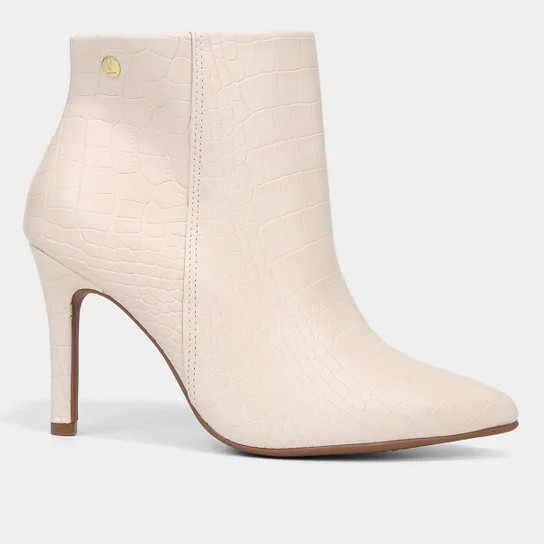 Bota Vizzano Matelassê Cano Curto Feminina - Off White | Netshoes (BR)