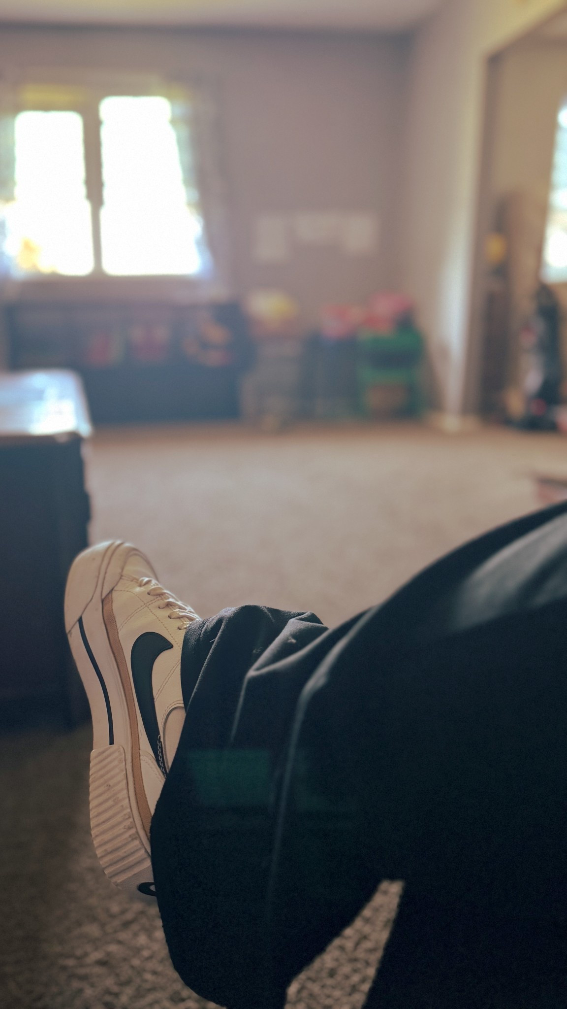 the absolute best versatile stylish sneaker i’ve ever found for myself. you all know i’m obsessed but i really do love how it instantly makes my “low effort” outfit feel put together 🤍