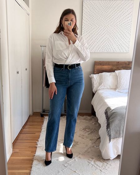 Casual workwear outfit. White button down shirt and Madewell perfect vintage straight jeans 


#madewell #madewelljeans #madewelldenim #denim #workoutfit #casualoutfit #falloutfits

#LTKSale #LTKstyletip #LTKSeasonal