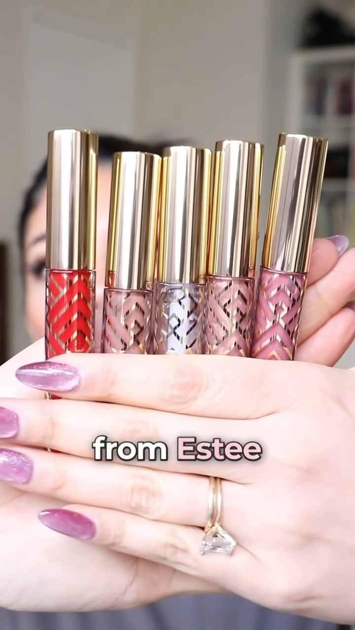 Lipgloss swatches 💄✨…
The best of both, lipgloss + lip oil! 5 trendy shades from clear to intense violet. Sheer to medium coverage. Glossy finish. 
Which one is your favorite??

#ultabeauty #esteelauder #lipgloss #lipswatches #makeupswatches #beautyproducts #california

#LTKBeauty #LTKOver40 #LTKWatchNow