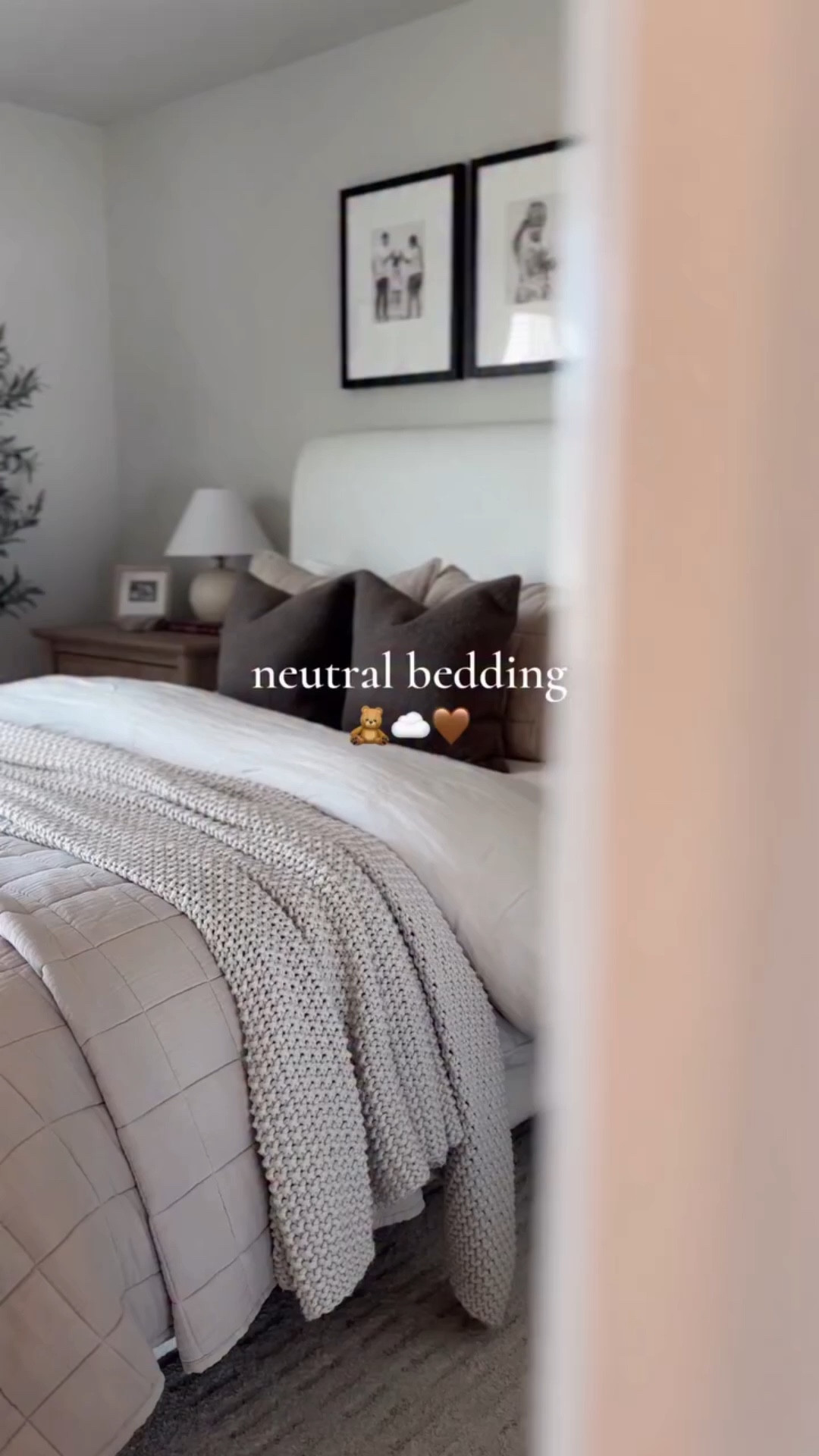 lately it’s been all about simple + cozy 🤍
just easy layers that make the room feel good again

ltk: bedroom refresh, neutral home decor, cozy bedding, textured bedding, throw blanket

#LTKHome
