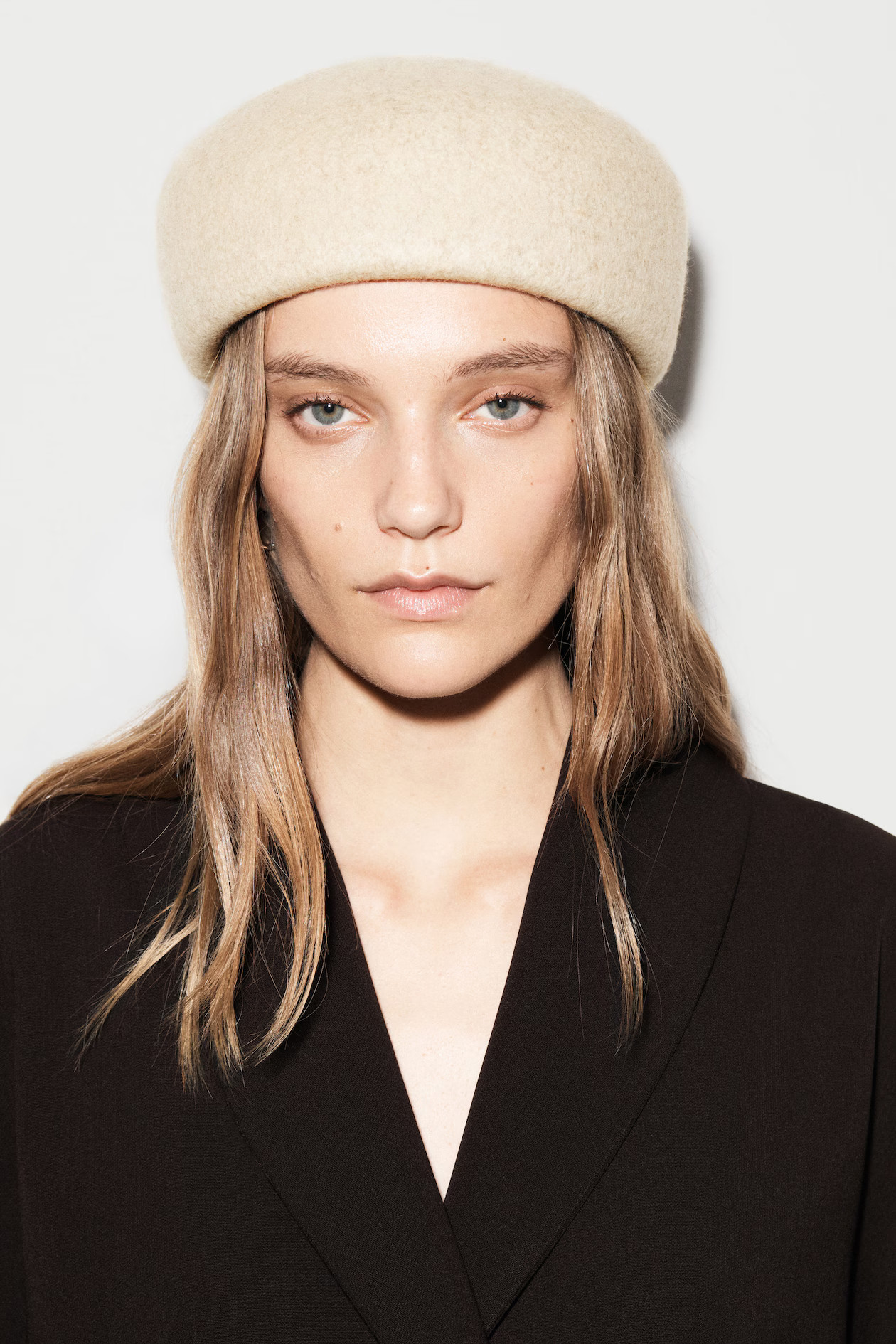 SCULPTED WOOL BERET - CREAM | COS US | COS (US)