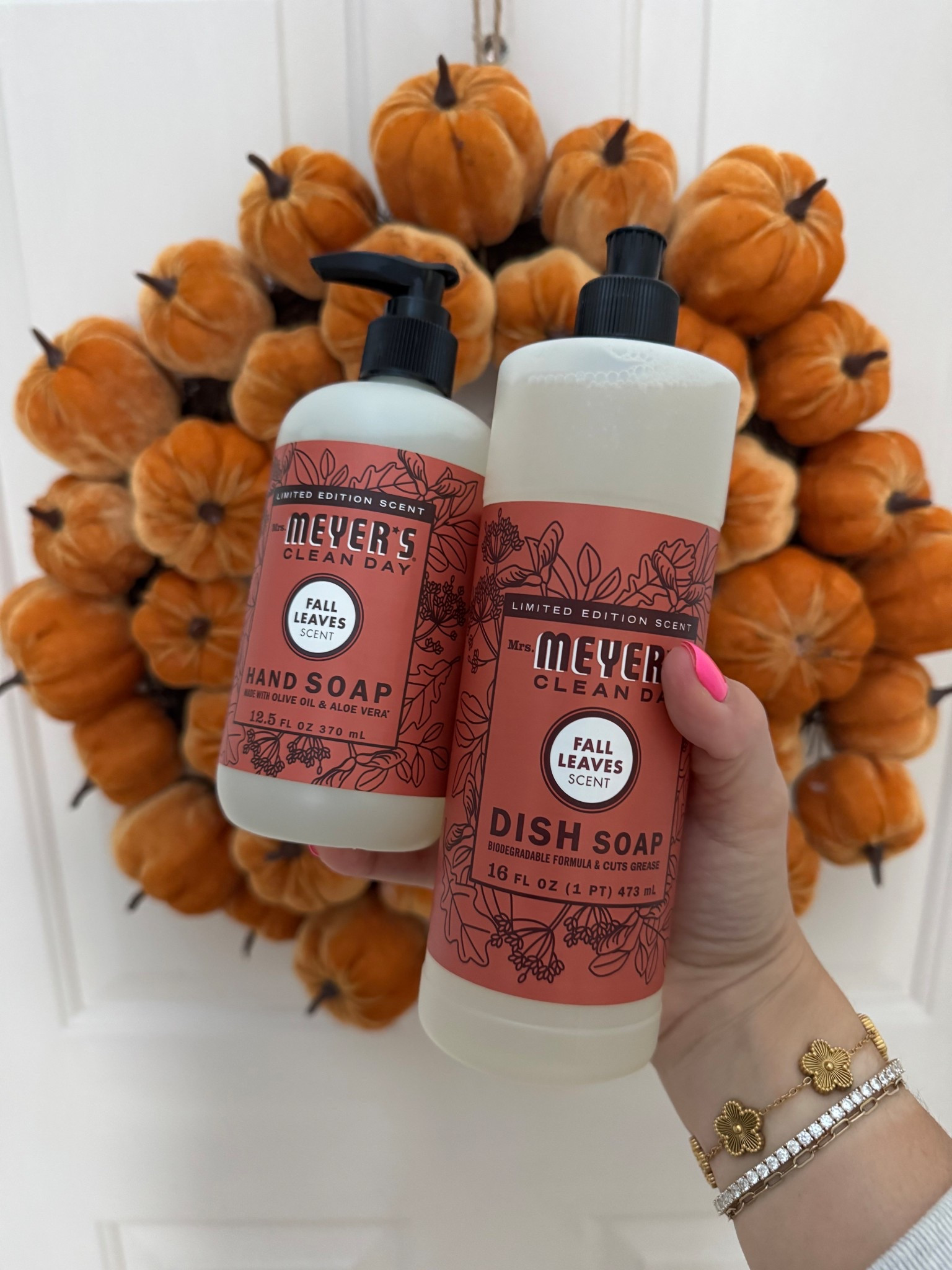 Fall leaves 
Pumpkin wreath

#LTKHome #LTKFindsUnder50 #LTKFindsUnder100