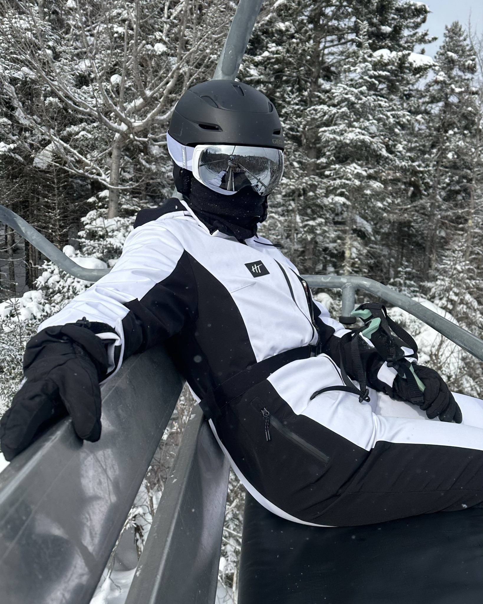 a cold but magical day on the slopes ⛷️🚡🎿

#LTKootd #LTKSeasonal #LTKfitnessgoals