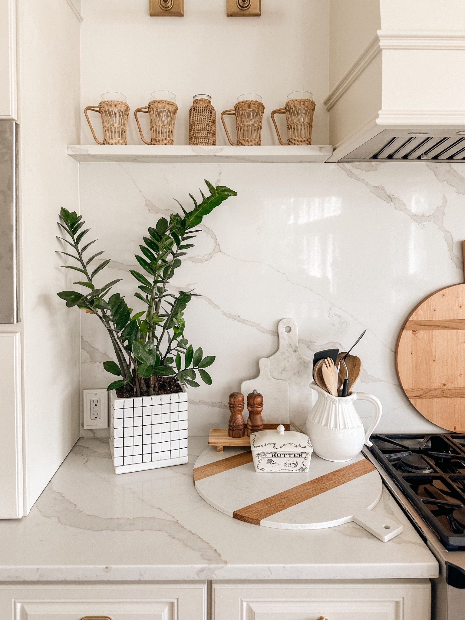 Kitchen decor finds from Target, Amazon and Walmart. 

Counter top decor, potted plant, cutting boards

Follow @sarah.joy for more home decor finds. 

#LTKxWalmart #LTKHome #LTKSeasonal