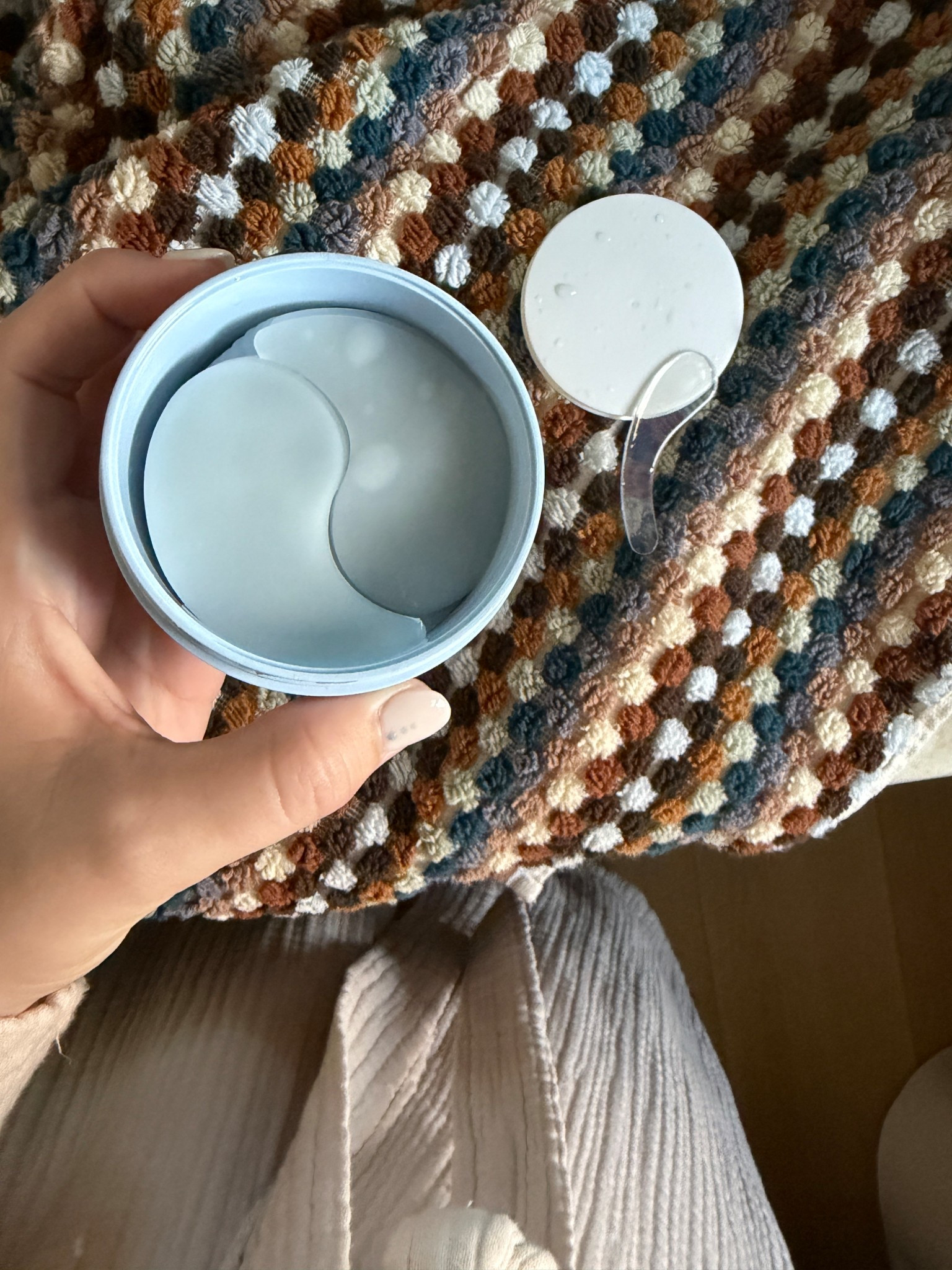 my favorite under eye patches for the mornings my eyes just can’t wake up. the caffeine reduces my puffiness and they are so, so soothing. Truly love them!!! 

#LTKselfcare #LTKmorningroutine #LTKmomlife
