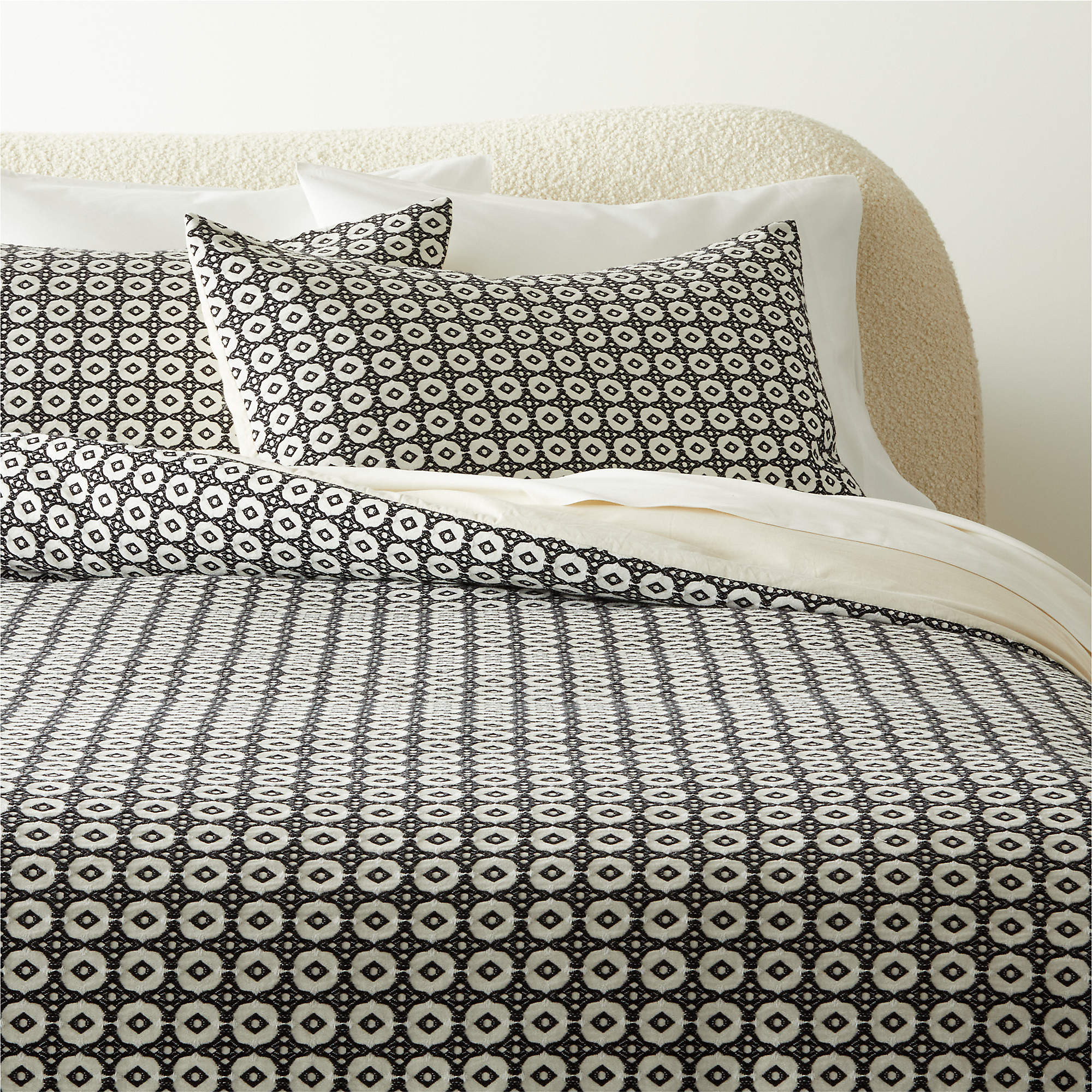 Melina Modern Full/Queen Organic Cotton Black and Warm White Duvet Cover + Reviews | CB2 | CB2