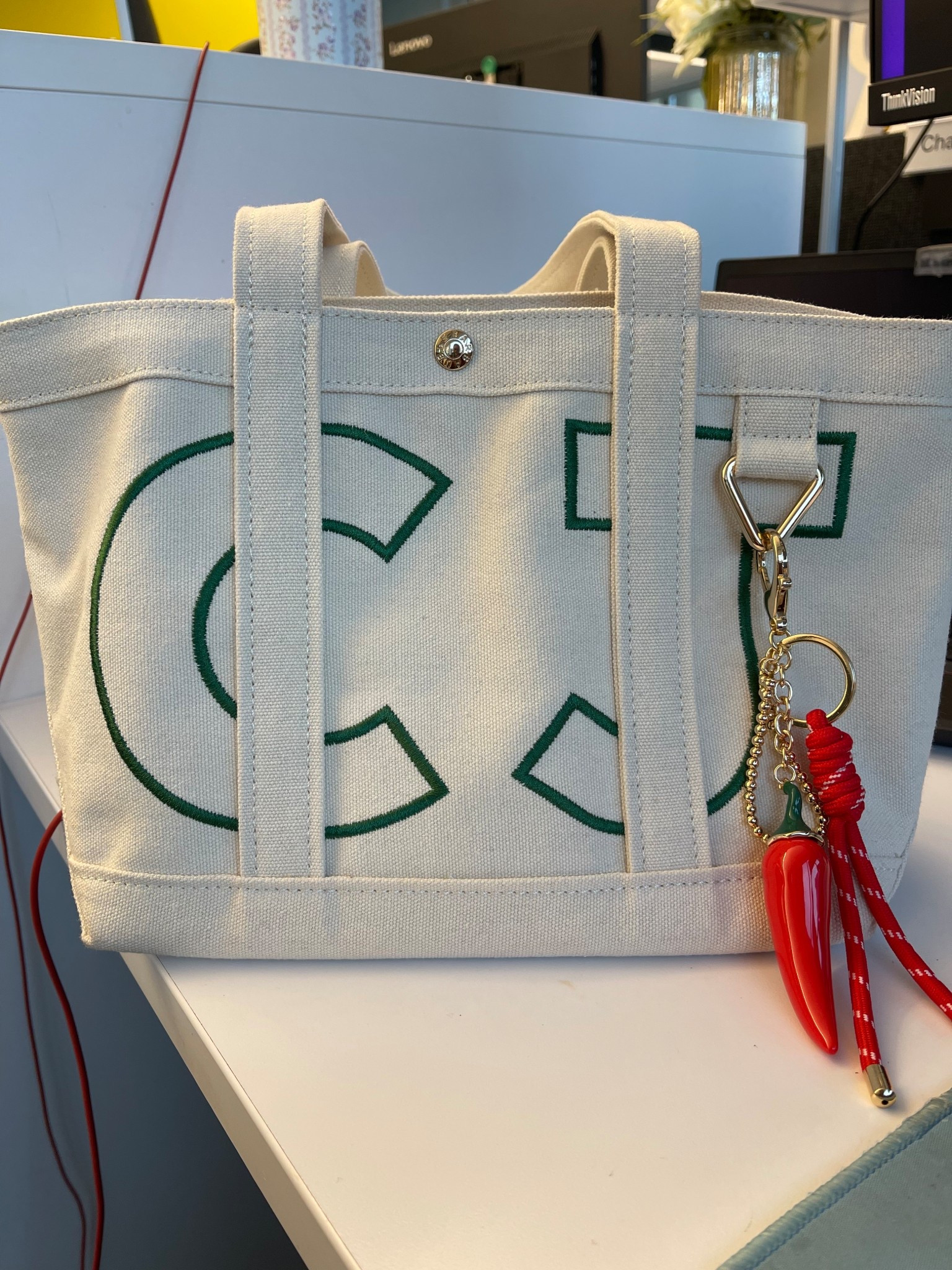 The cutest customized bag from Baublebar. So many color options and great for gifts.

#LTKTravel #LTKStyleTip #LTKItBag