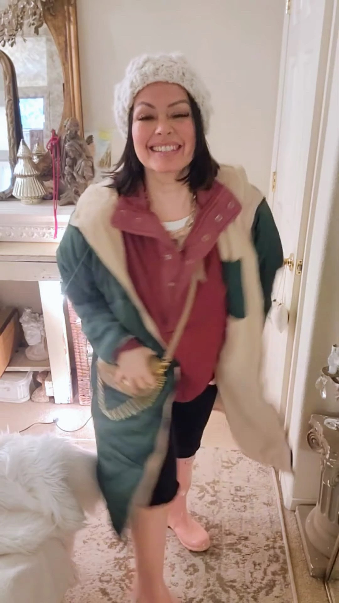 A cozy winter outfit! Wearing a medium in the jacket to allow for layering underneath. Size medium in leggings & sweatshirt.

#rainboots
#rainjacket
#cozyoutfit

#LTKSeasonal #LTKStyleTip #LTKHoliday