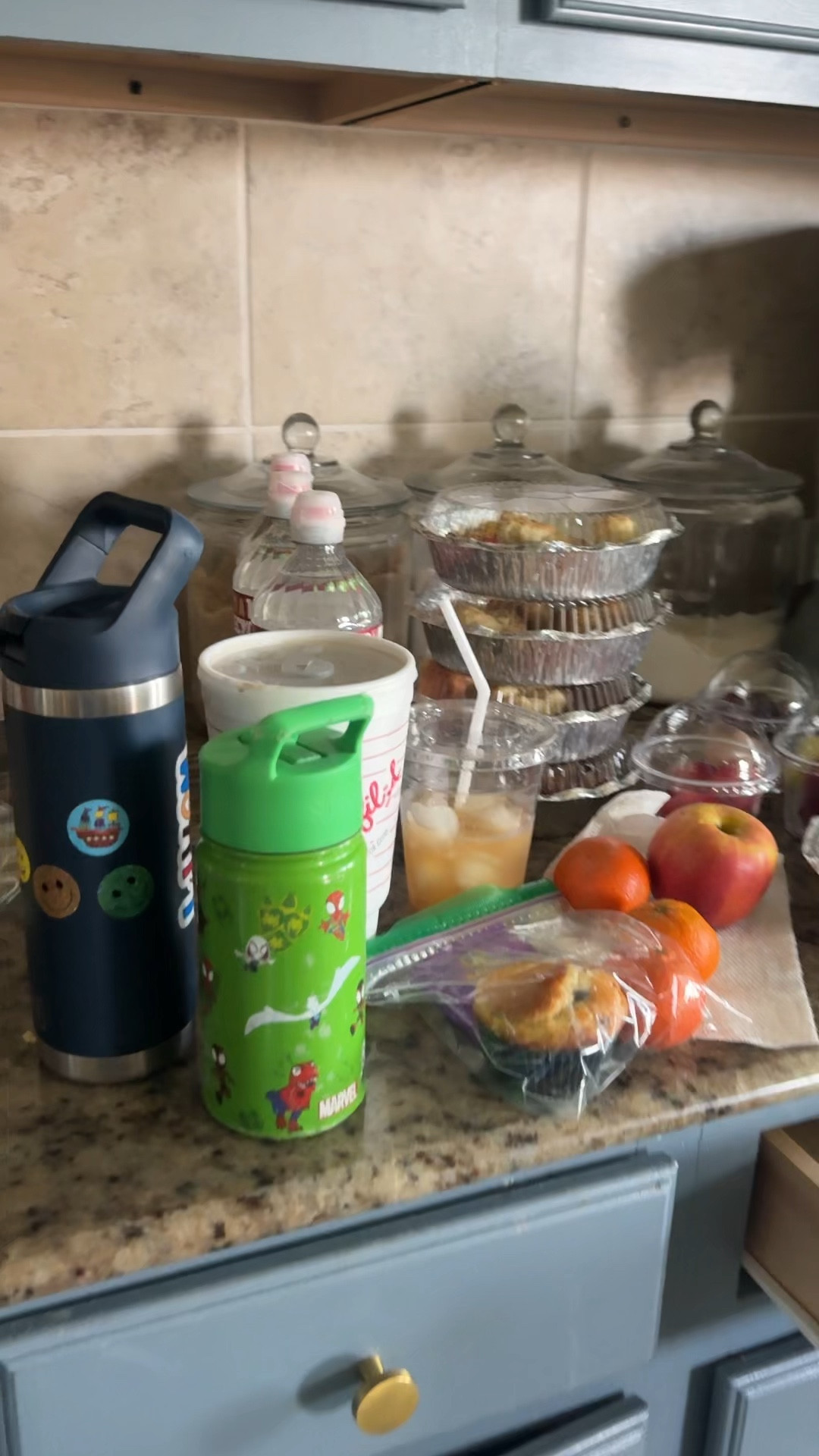 Packing up dinner to take to the baseball field for dinner tonight! These containers are the best!