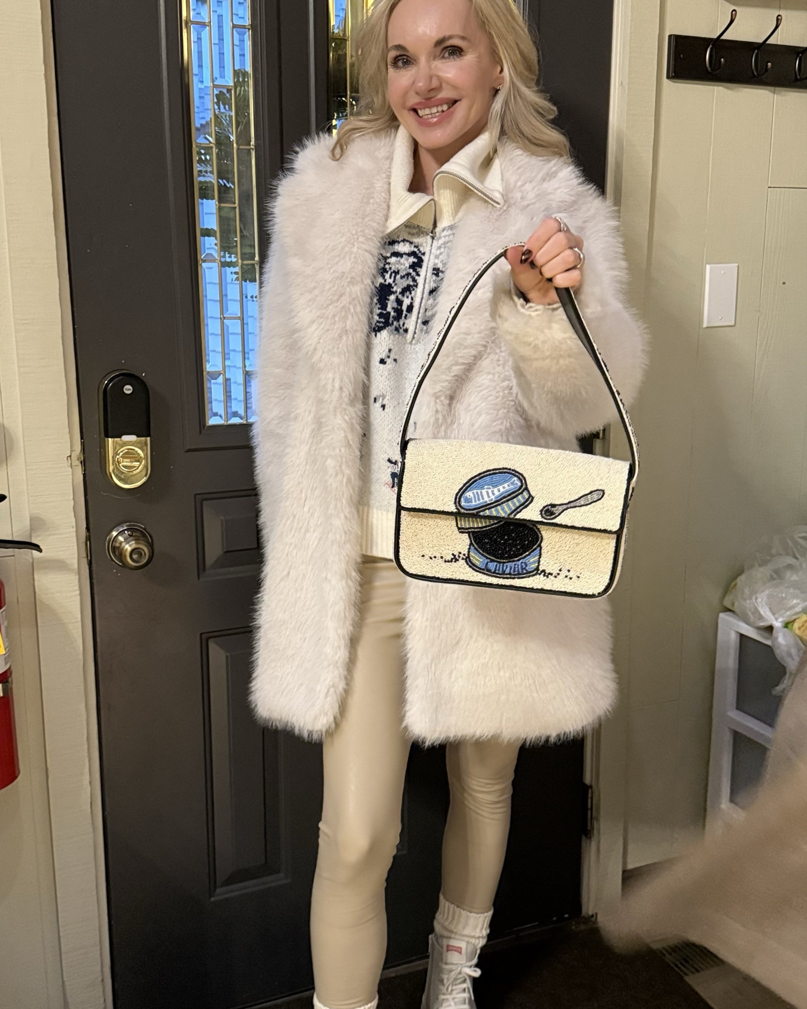 Aprés ski outfit ❄️

#snow #winterfashion #fauxfurcoat #apresski #tahoe 

#LTKootd #LTKSeasonal #LTKU