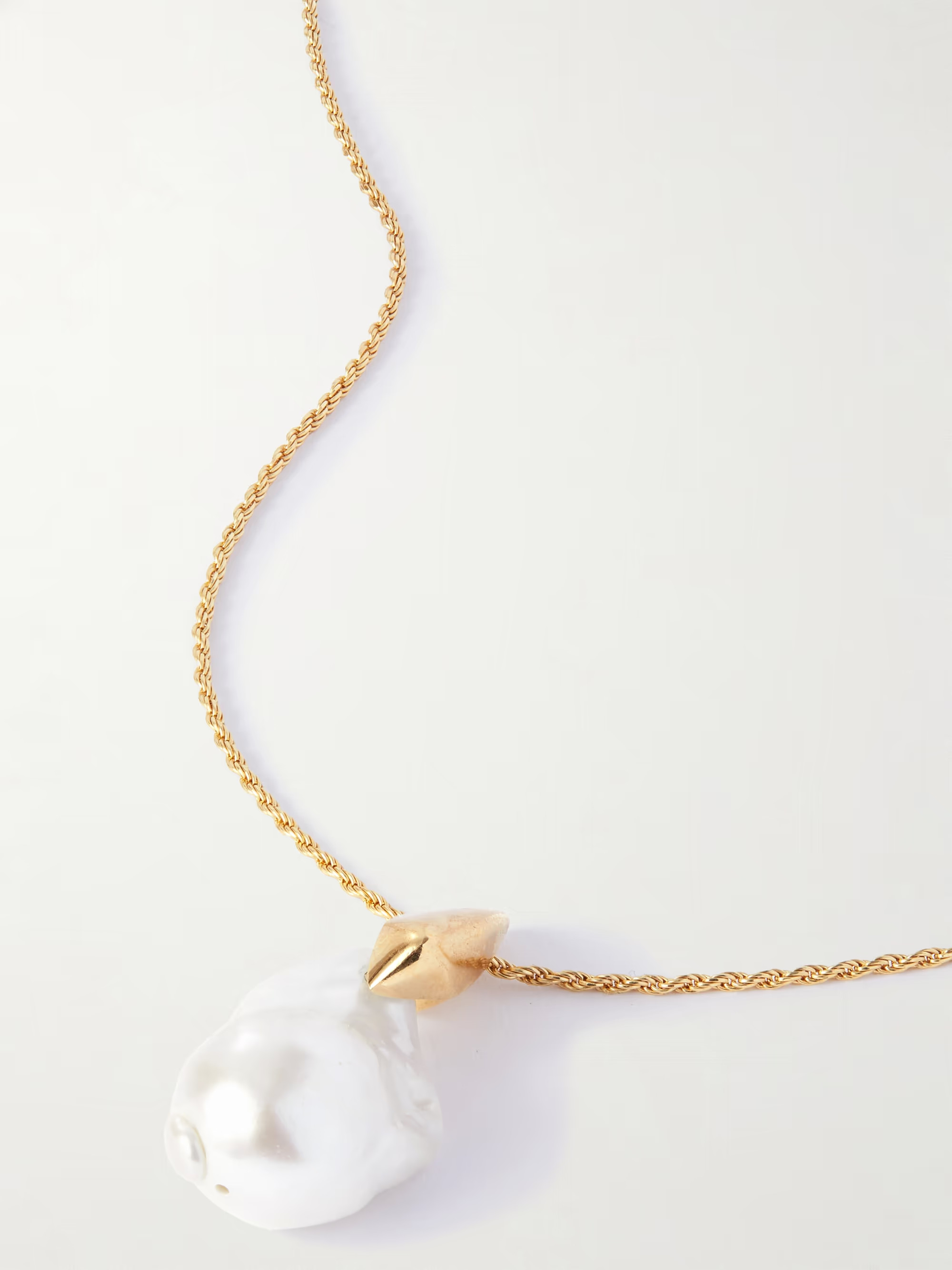Gold-tone freshwater pearl necklace | NET-A-PORTER (UK & EU)