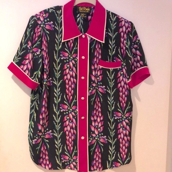 Bob Mackie  Short Sleeve 💯% Silk Floral Blouse - Gently Worn Excellent Condition | Poshmark
