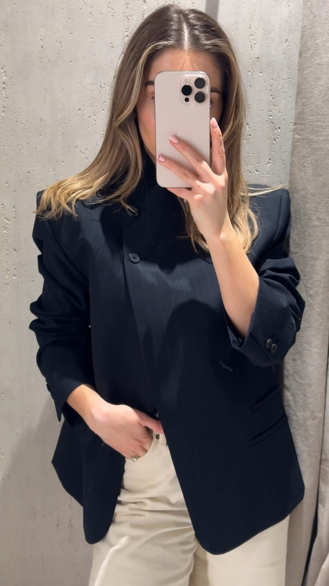 The dreamiest Zara suit!! Wearing size XS in both pieces 
