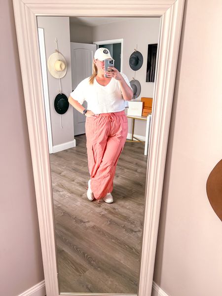 Can never go wrong with these coral wide leg cargo pants! Such a cute color for spring. I styled with a waffle cropped shirt and my favorite target platform “look for less” sneakers. 

Size 18
Size 20
Plus size outfit
spring outfit 
Summer outfit 
Color for spring 
Platform sneakers
target sneakers 
Casual outfit 

#LTKplussize #LTKSeasonal #LTKfindsunder50