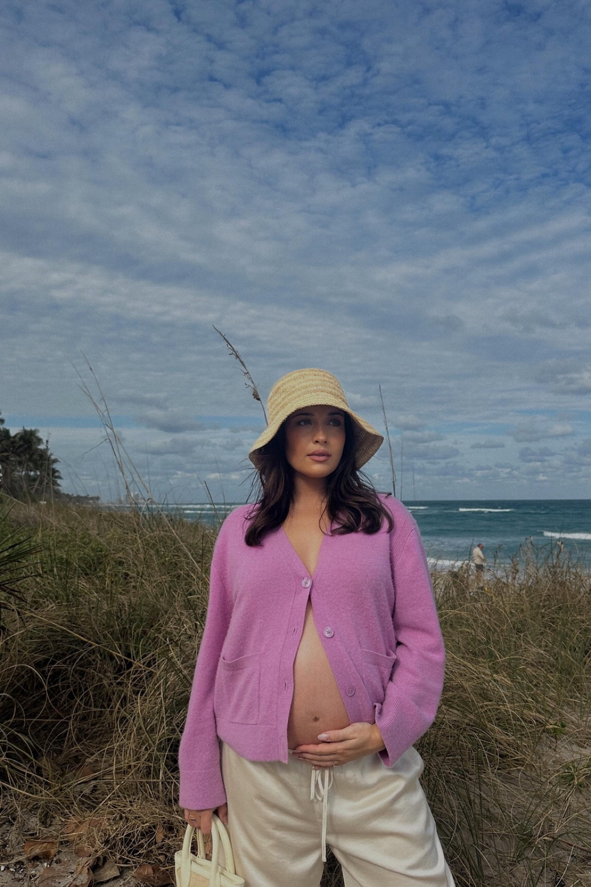 Baby shower invite inspo for girls 💕
Theme: A little pearl is on the way 🐚🫧🤍🌊

#banyshowerinvite #babyshowertheme #babyshowerinspo #babyshowerideasforagirl #alittlepearlisontheway