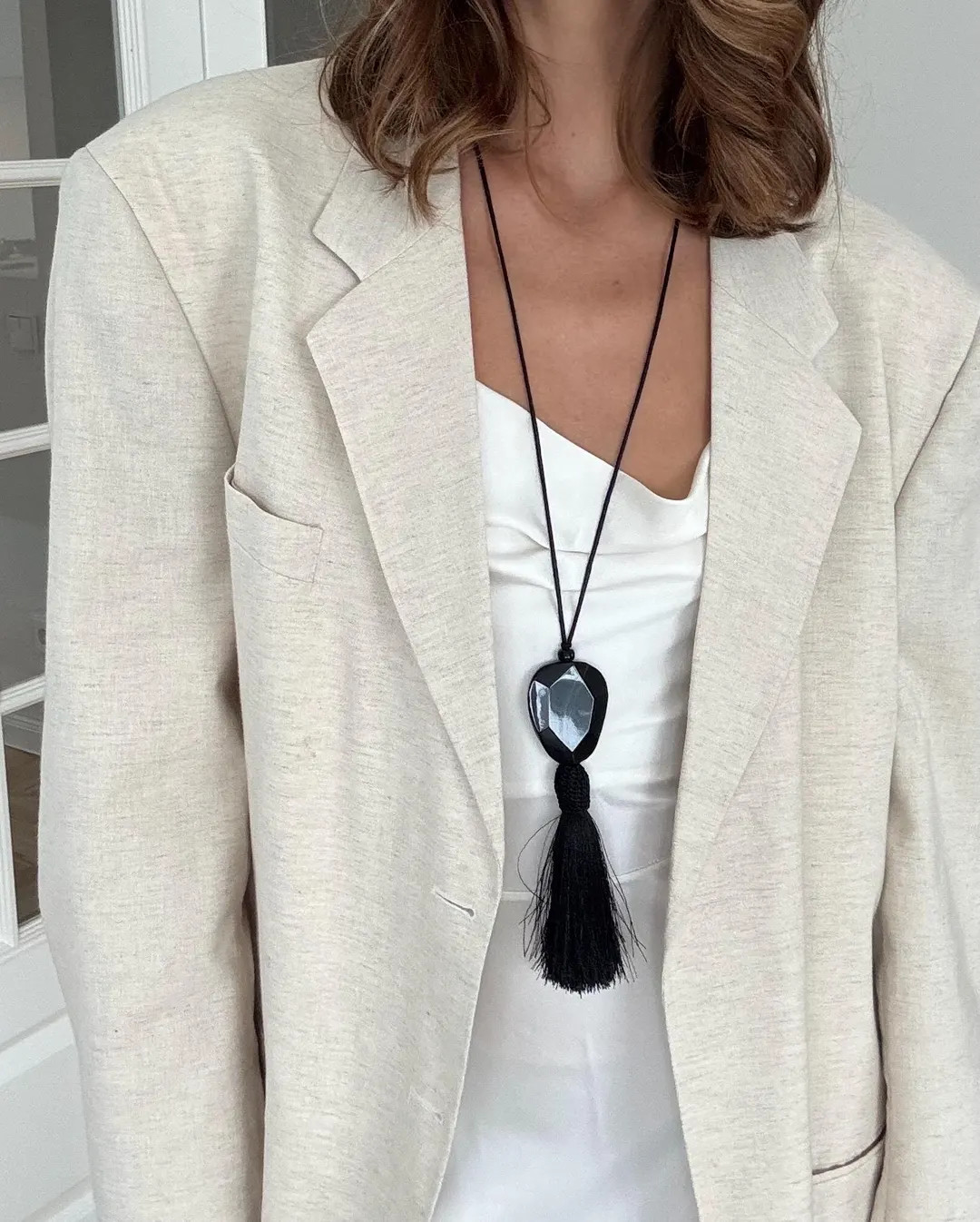 Black Necklace With Agate Gemstone and Tassel Pendant - Etsy | Etsy (US)