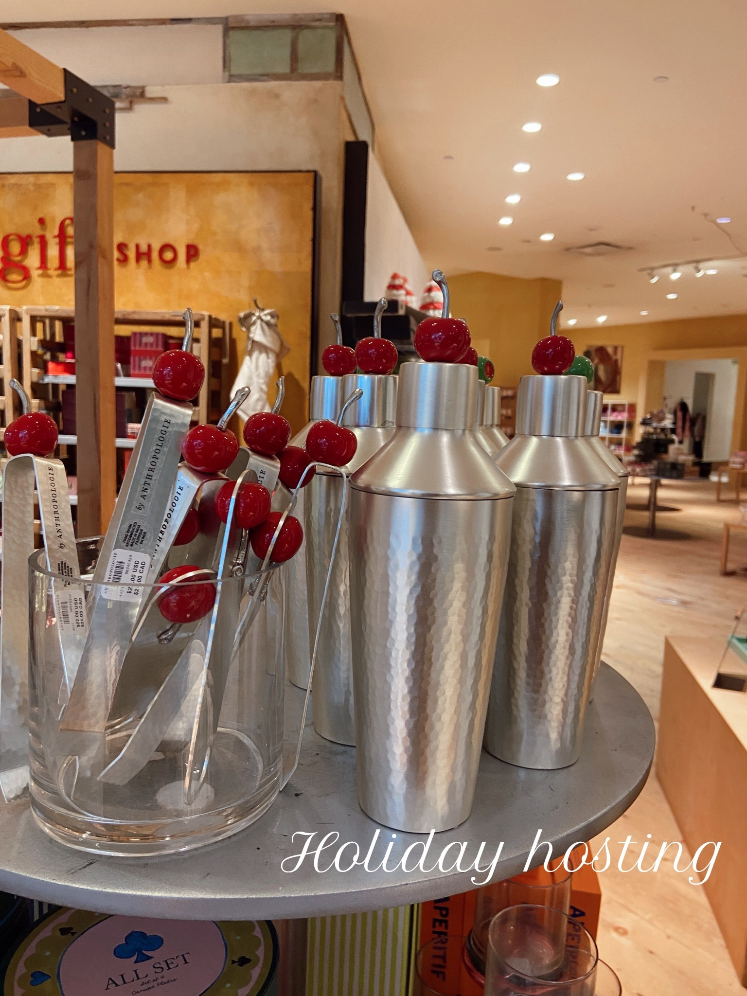 Holiday hosting

#LTKHoliday #LTKGiftGuide #LTKHome