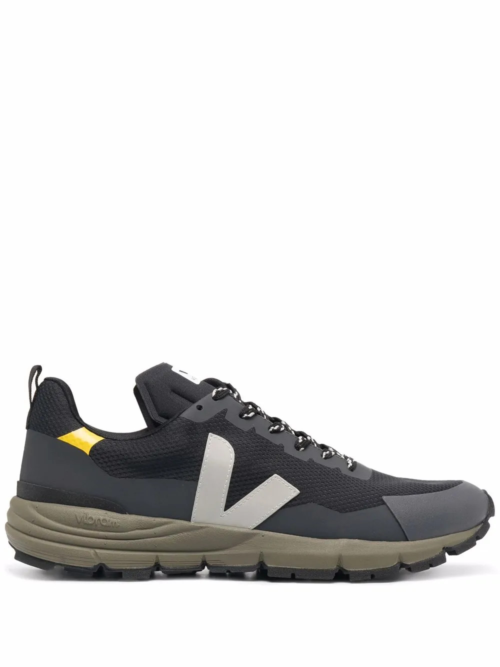 VEJA Dekkan Alveomesh Sneakers | Zwart | FARFETCH NL | Farfetch Global
