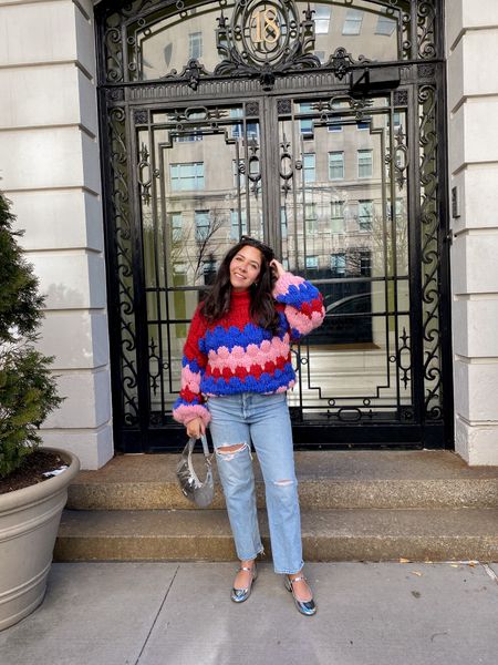 Colorful oversized knit for spring! Plus my fave agolde jeans in a cropped mid-rise loose fit — they run big so size down

#LTKsalealert #LTKstyletip #LTKSeasonal