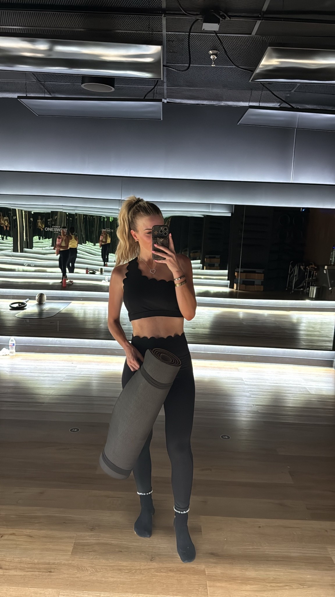 Can’t believe this set is Amazon 👏🏼 & Pilates socks!!

#LTKfitnessgoals #LTKdayinmylife #LTKootd