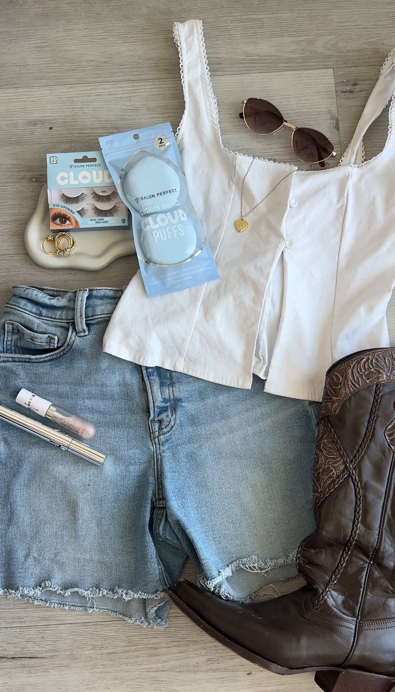 one of my favorite outfits to repeat ft. some salon perfect newness 

 #LTKdayinmylife #LTKootd #LTKmomlife