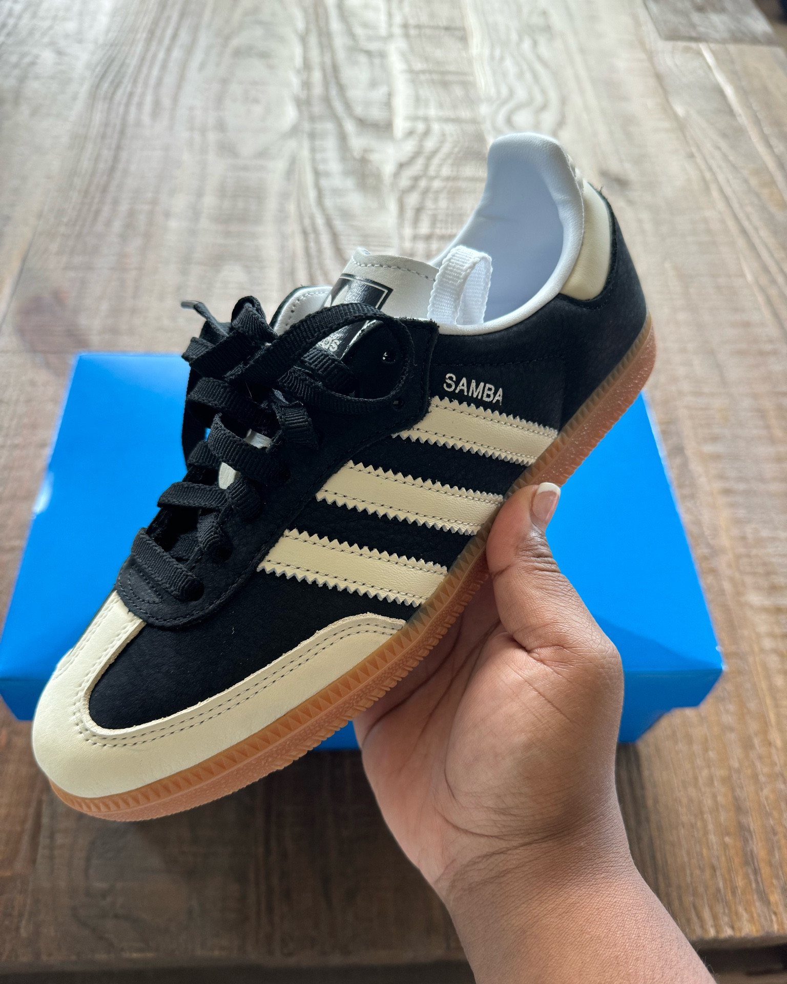 Obsessed with these #Sambas these are a must have in my mommy uniform 

#LTKStyleTip #LTKShoeCrush #LTKFindsUnder100