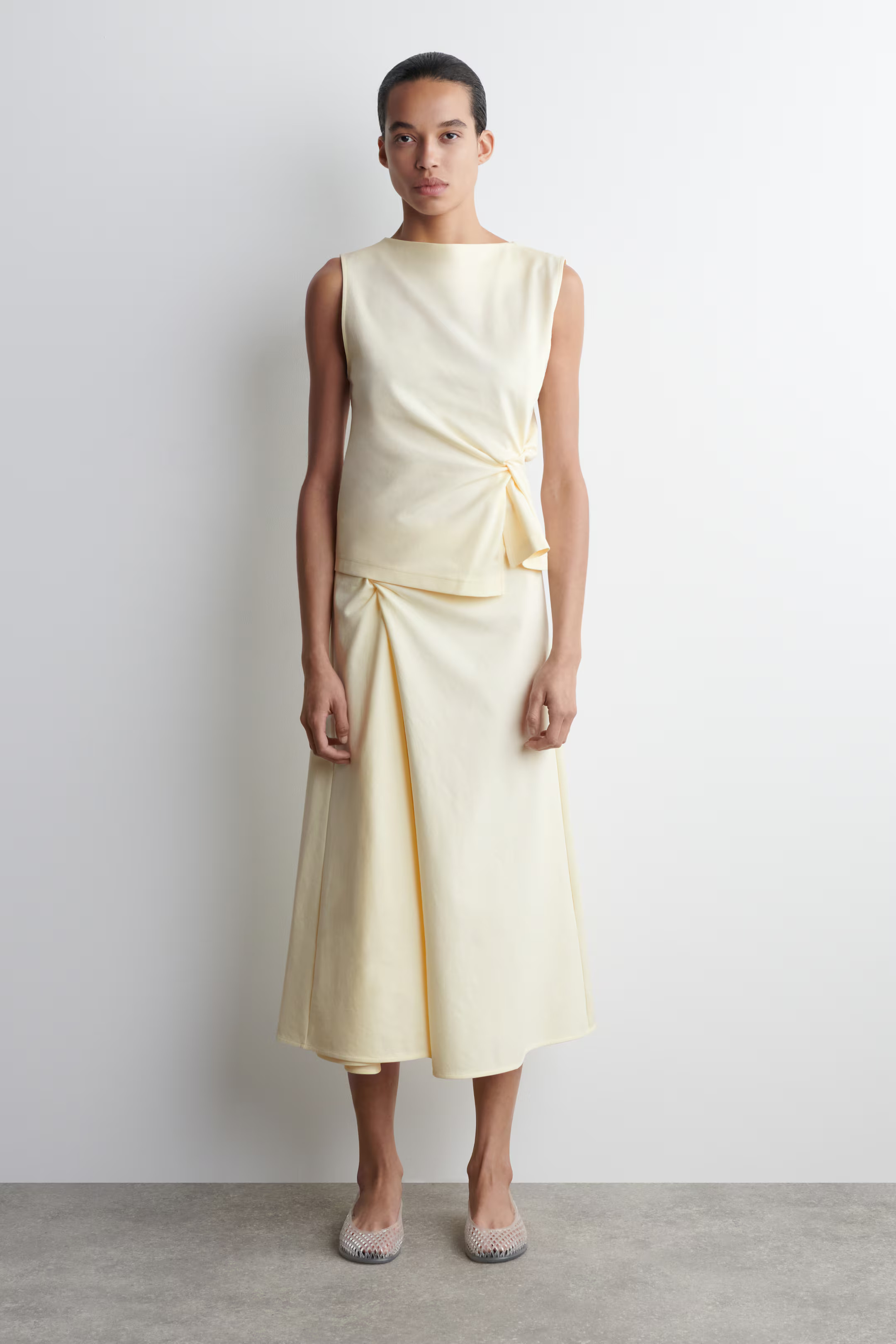 TWIST-DETAIL TOP | H&M (UK, MY, IN, SG, PH, TW, HK)