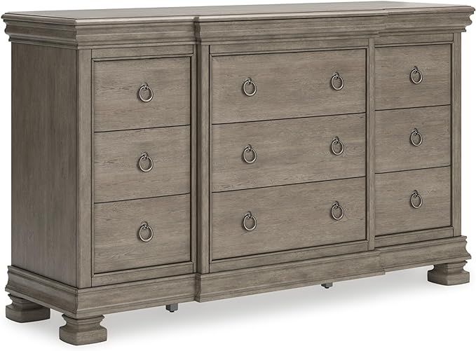 Signature Design by Ashley Lexorne Traditional 7 Drawer Dresser with 1 Jewelry Tray and Felt-line... | Amazon (US)