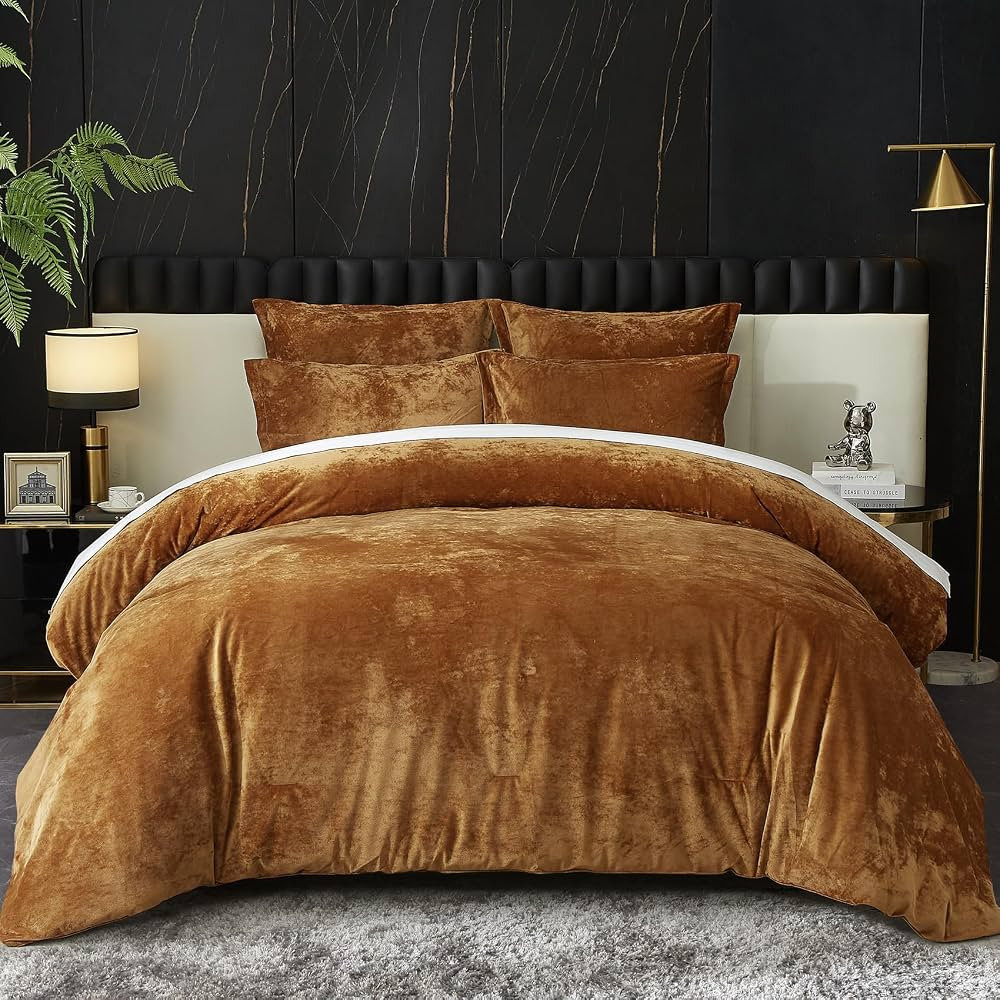 Ivellow Luxury Velvet Comforter Set King Size - 5pcs Ultra Soft Breathable Bedding Set with 1 Com... | Amazon (US)