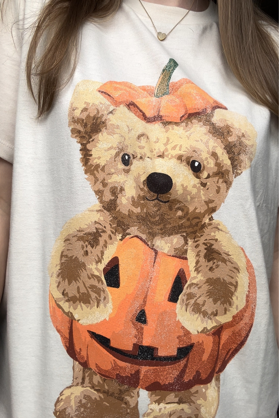 I’m obsessed with this jack-o’-lantern teddy tee from target 🫶🏻 I went for an oversized fit! 


#LTKStyleTip #LTKSeasonal #LTKFindsUnder50