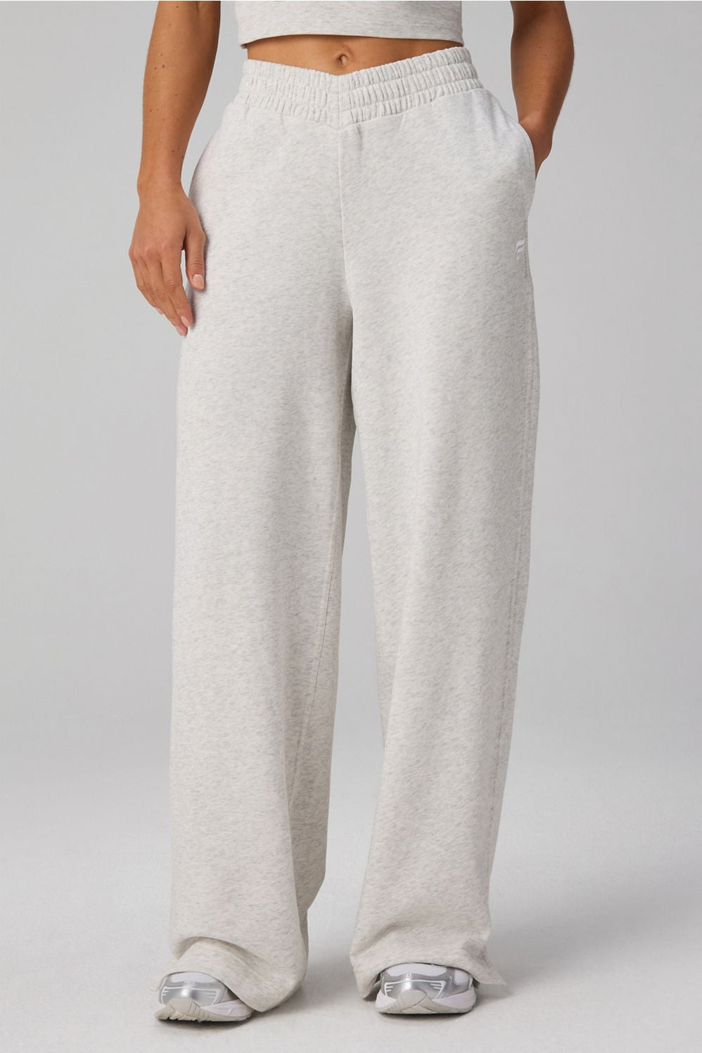 Year Round Terry V-Waist Sweatpant | Fabletics