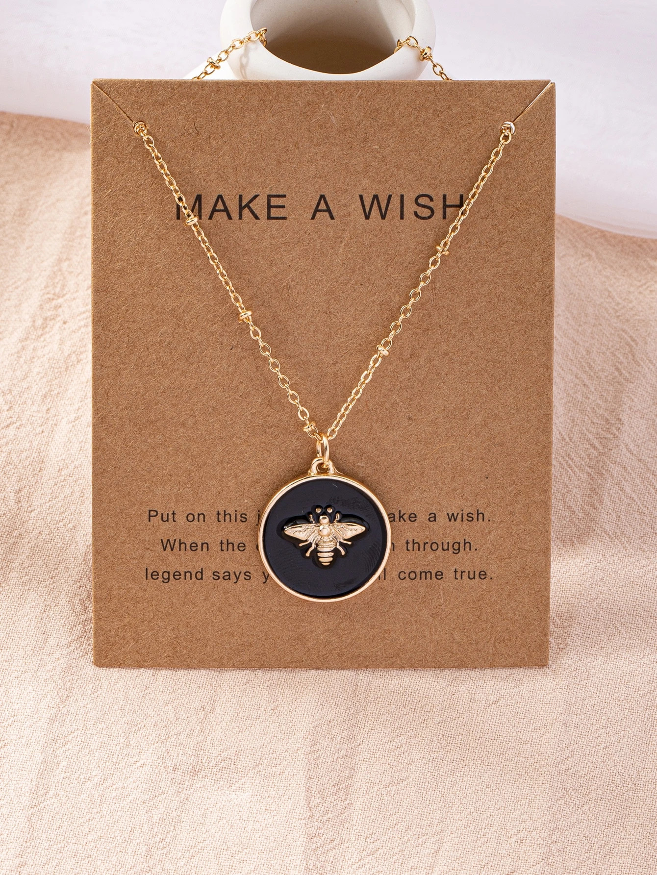 Bee Decor Round Charm Necklace Goth Punk Jewelry | SHEIN