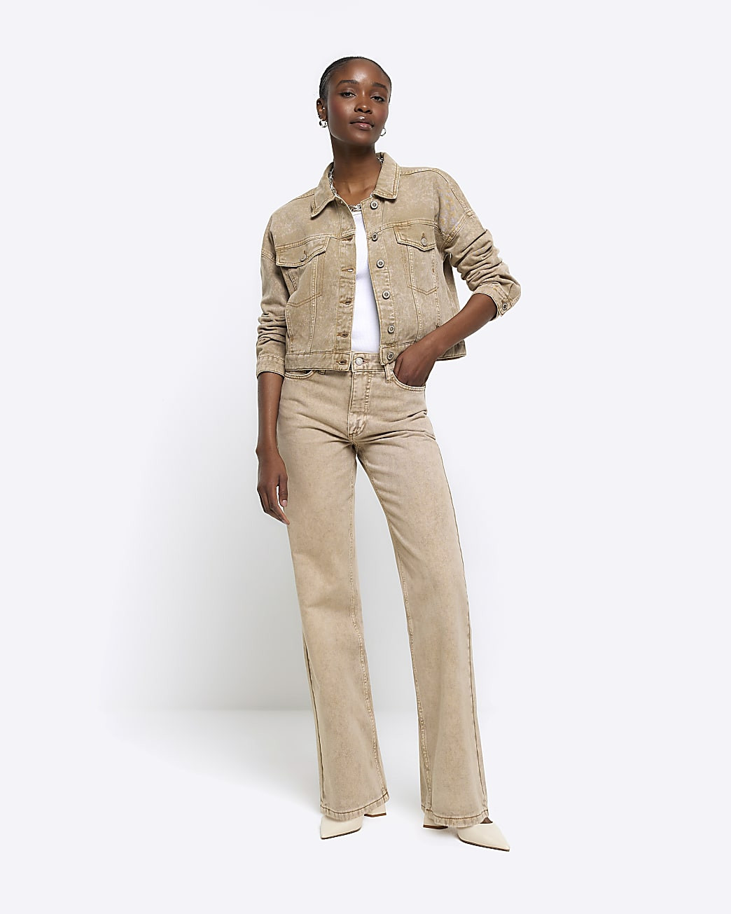 Beige high waisted relaxed straight jeans | River Island (UK & IE)