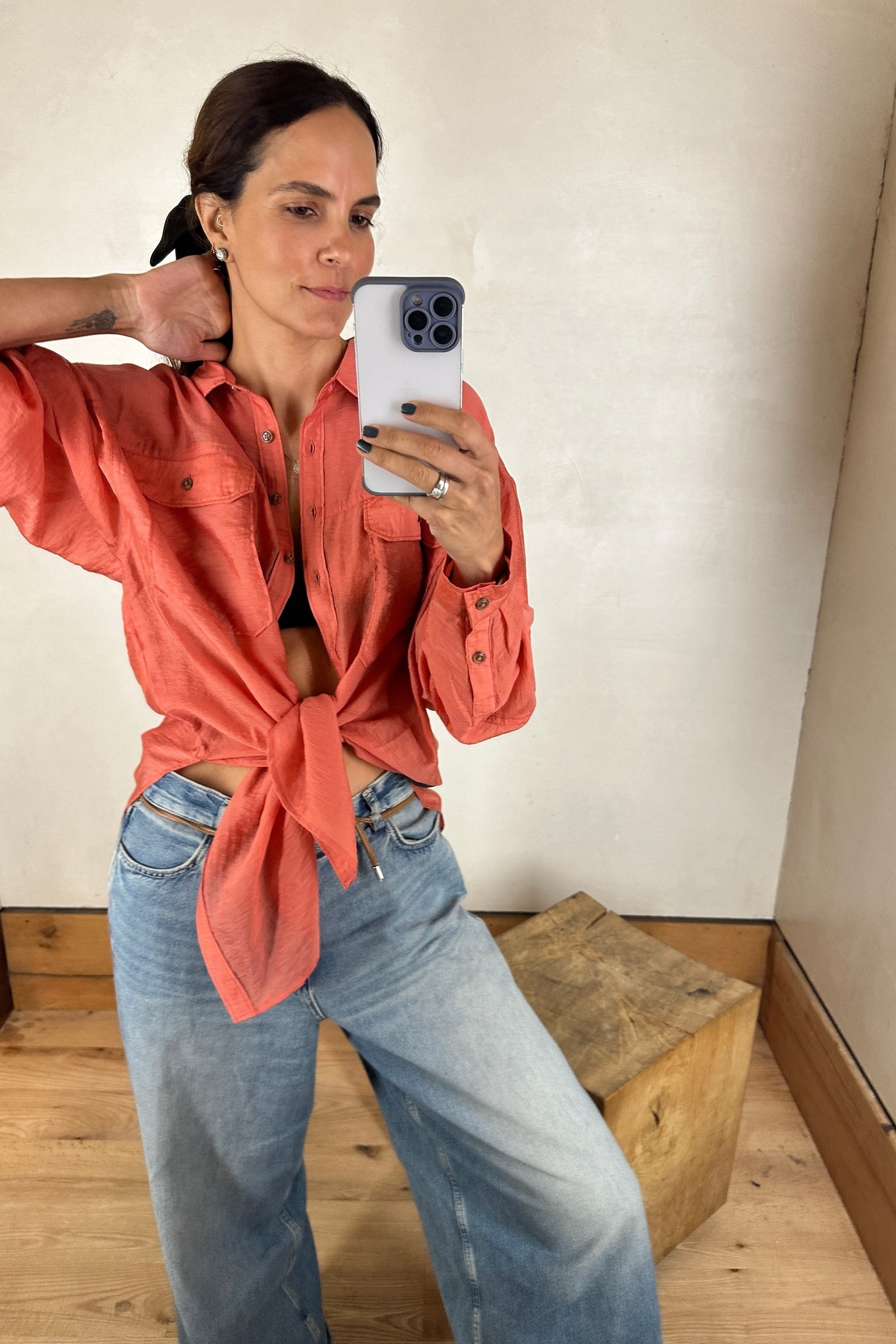 Indulge in the delightful charm of this lightweight and airy shirt. Perfectly paired with jeans, its salmon hue adds a touch of sophistication to your casual ensemble. Elevate your style with this refreshing and versatile blouse.

#LTKMostLoved