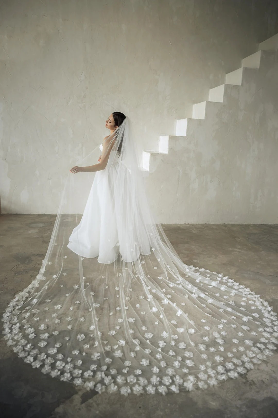 Flower Buds Bridal Veil,soft White Wedding,veil With Flowers,royal Wedding Veil,bridal Flower Vei... | Etsy (US)