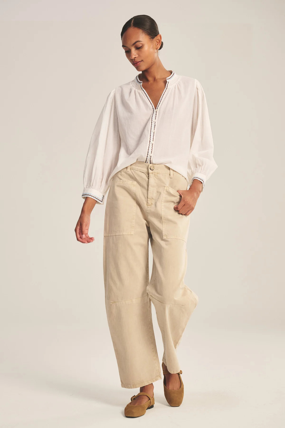 BRYLIE COTTON SANDED TWILL UTILITY BARREL PANT | Velvet by Graham & Spencer