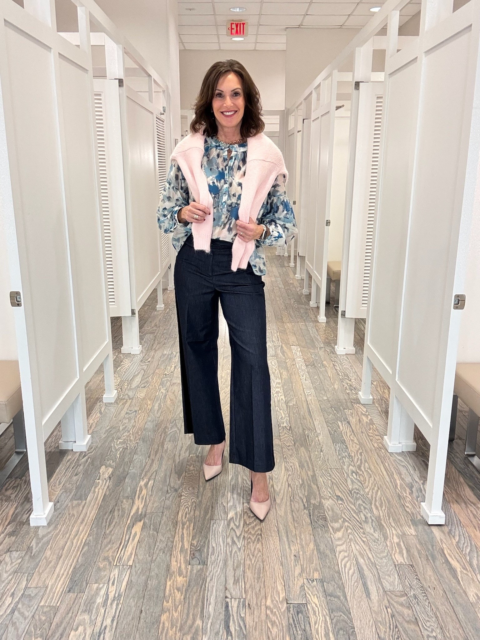 Loft winter outfit! Top large but need medium, pants 28/6

Women’s fashion, what to wear for, sale alert, fashion over 40, fashion over 50, fall outfit ideas, winter fashion, winter styles, winter outfits, winter outfit inspo, holiday styles, holiday outfits, holiday outfit inspo, holiday fashion, trending fashion, chic style






#LTKHoliday #LTKSeasonal #LTKootd