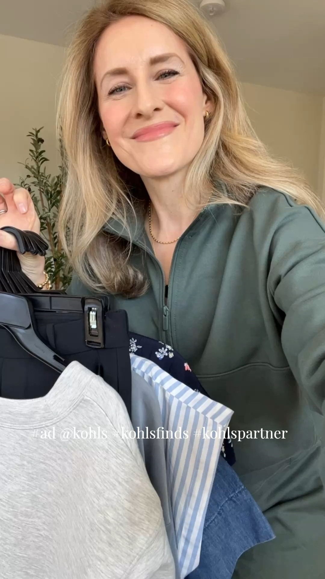 #ad Spring finds I’m loving at Kohl’s! Everything here fits true to size and I’m wearing a small in each. @kohls #kohlsfinds #kohlspartner 