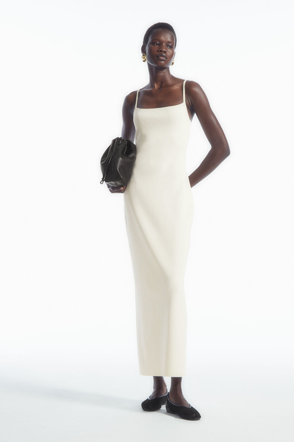 GESTRICKTES TRÄGERKLEID MIT KARREE-AUSSCHNITT | COS (EU)