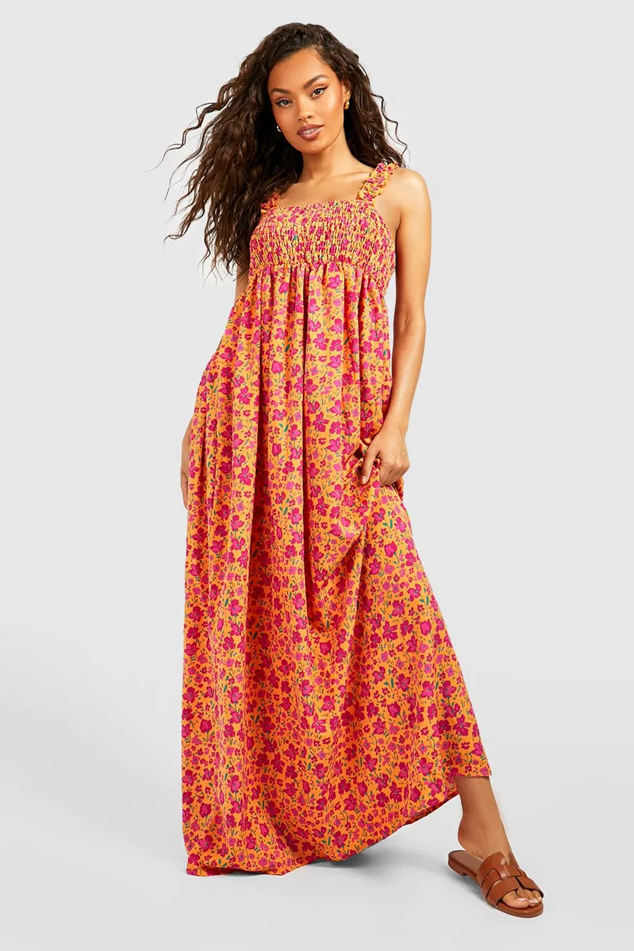 Floral Shirred Maxi Dress | Boohoo.com (NO)