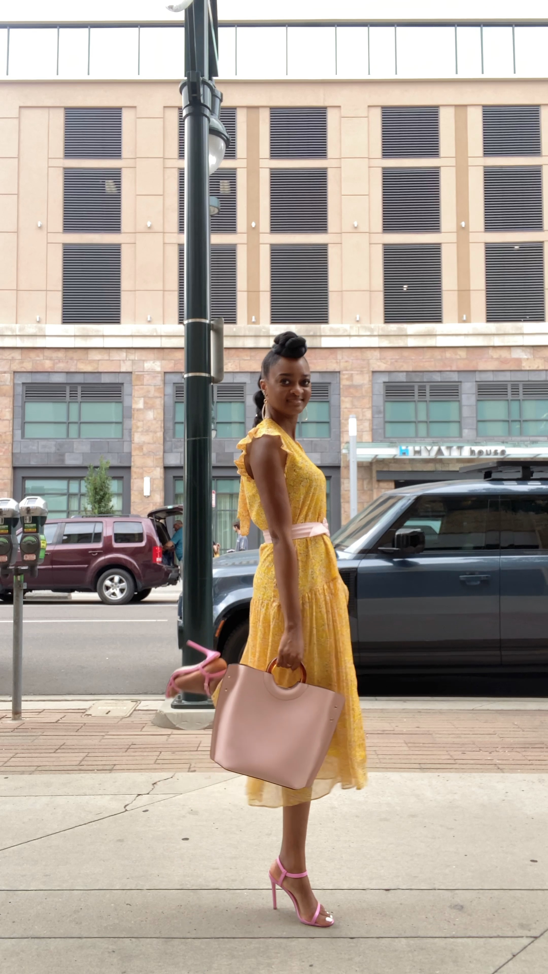 I’ve always wanted to do this trend… so here we go… 

About this look, my dress and shoes were under $50 from @Nordstrom 


#LTKsalealert #LTKunder100 #LTKstyletip