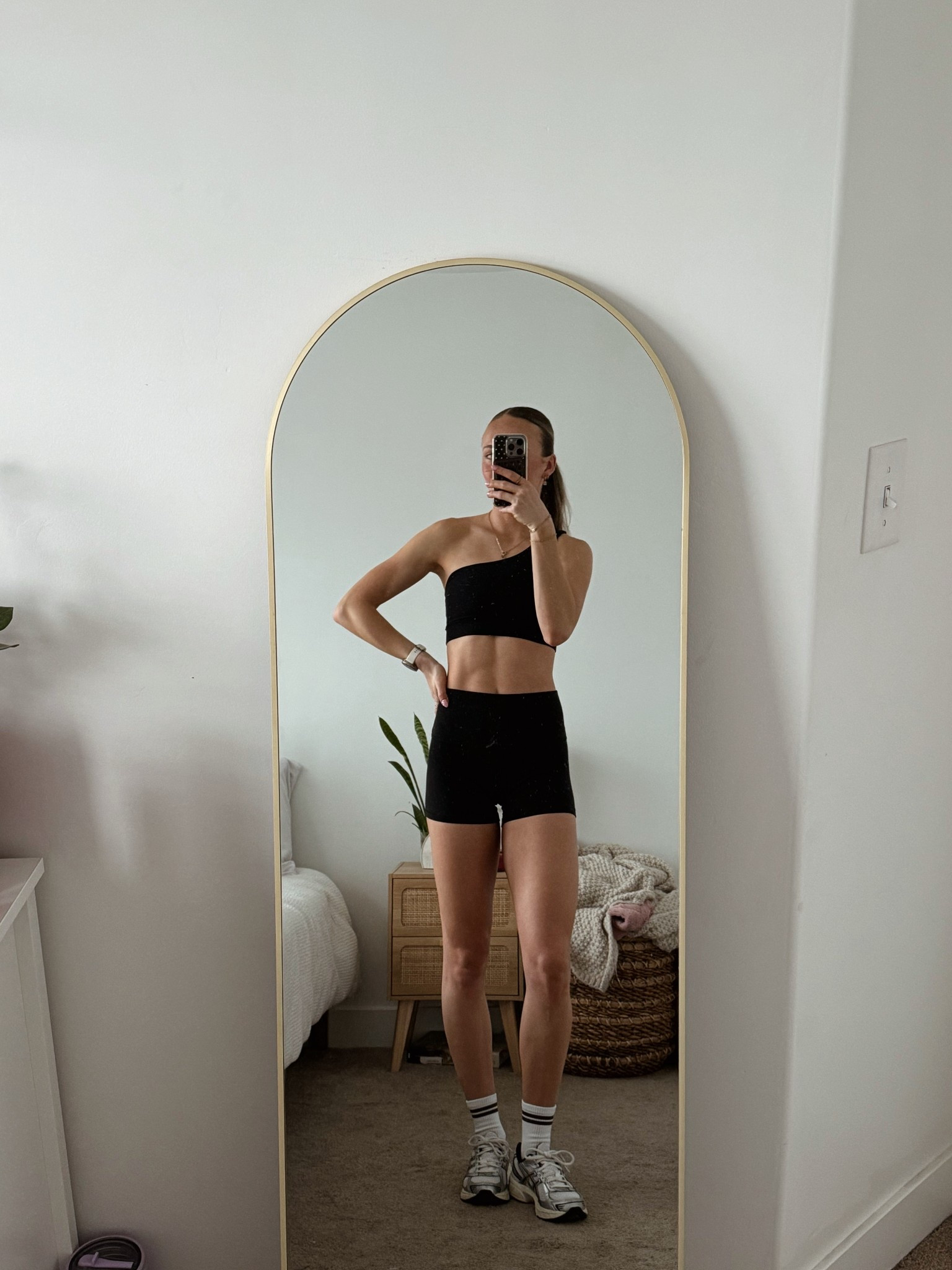 Today’s lifting fit! I love these lululemon biker shorts. They’re the comfiest material and my one shoulder bra is from Amazon and so cheap!

#LTKfitnessgoals #LTKmorningroutine #LTKActive