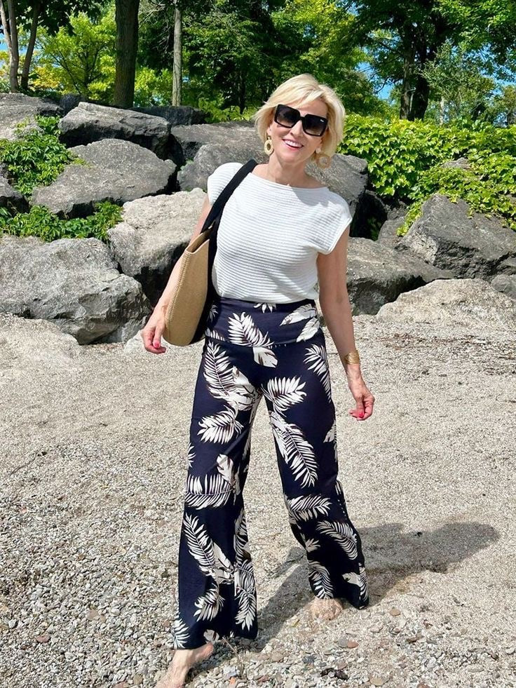 These printed wide-leg pants are casual, flowy and flattering. Vacation ready, modern and stylish!
🌴Scroll down to shop & follow for more


#LTKOver40 #LTKSeasonal
