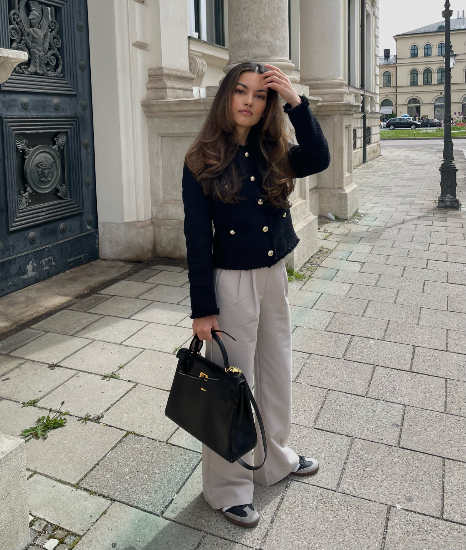 Chic and casual outfit for spring 🖤

#LTKstyletip #LTKfit #LTKeurope