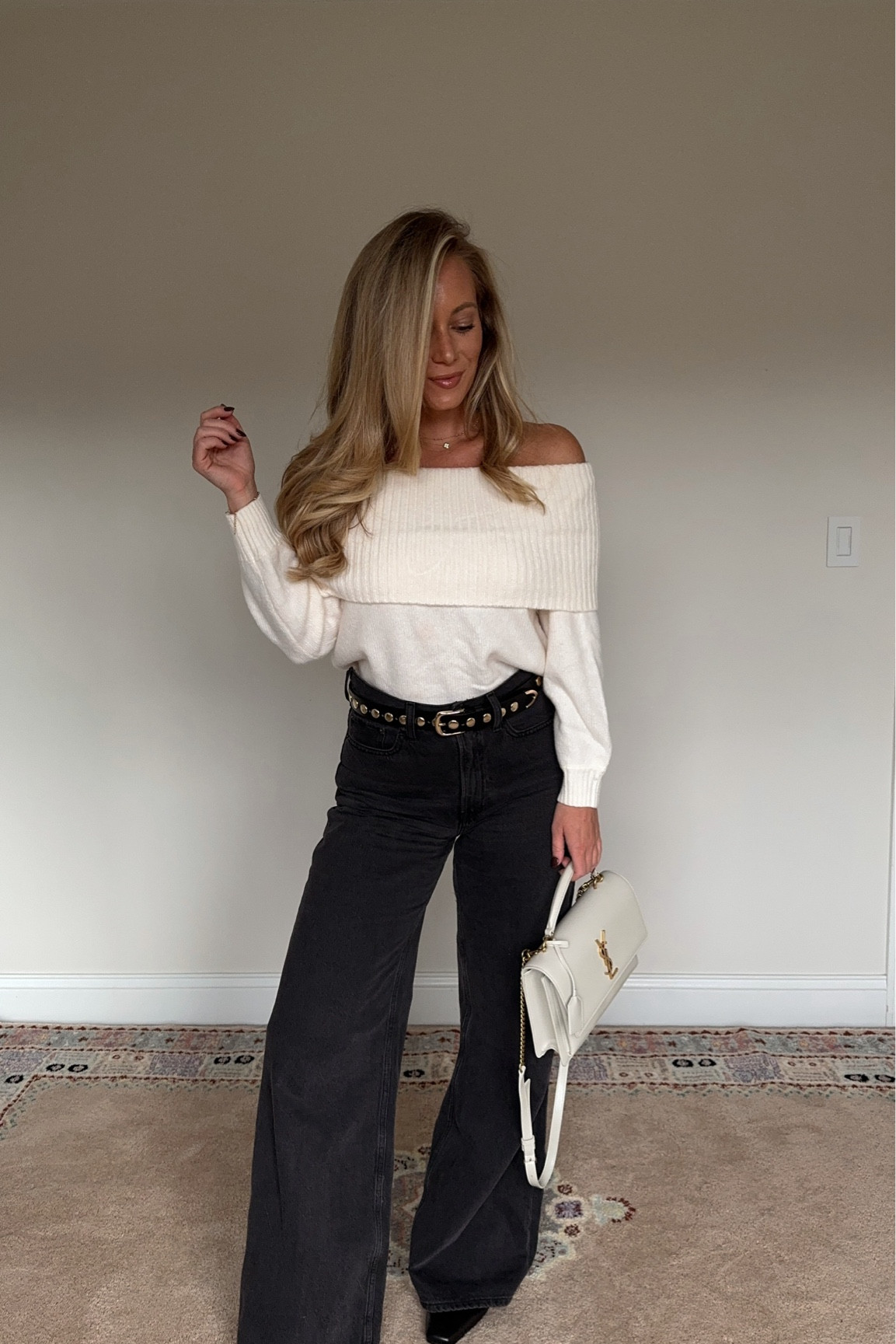 ABERCROMBIE SALE!
38% off with code CYBERAF

Small in sweater

Winter sale, cyber sale, fall sale, fall outfit, fall style, elevated style, trendy style, Black Friday sale, date night fit 